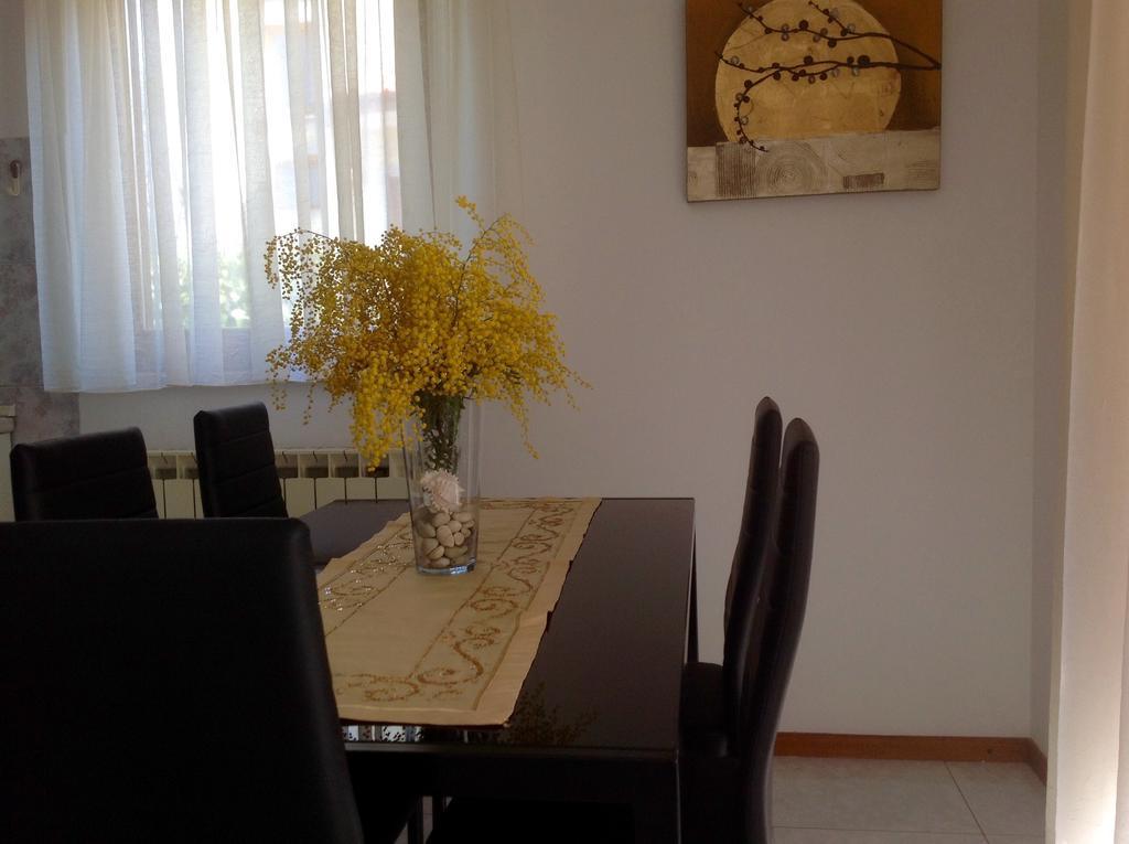 Apartments Krizine أوماغ الغرفة الصورة