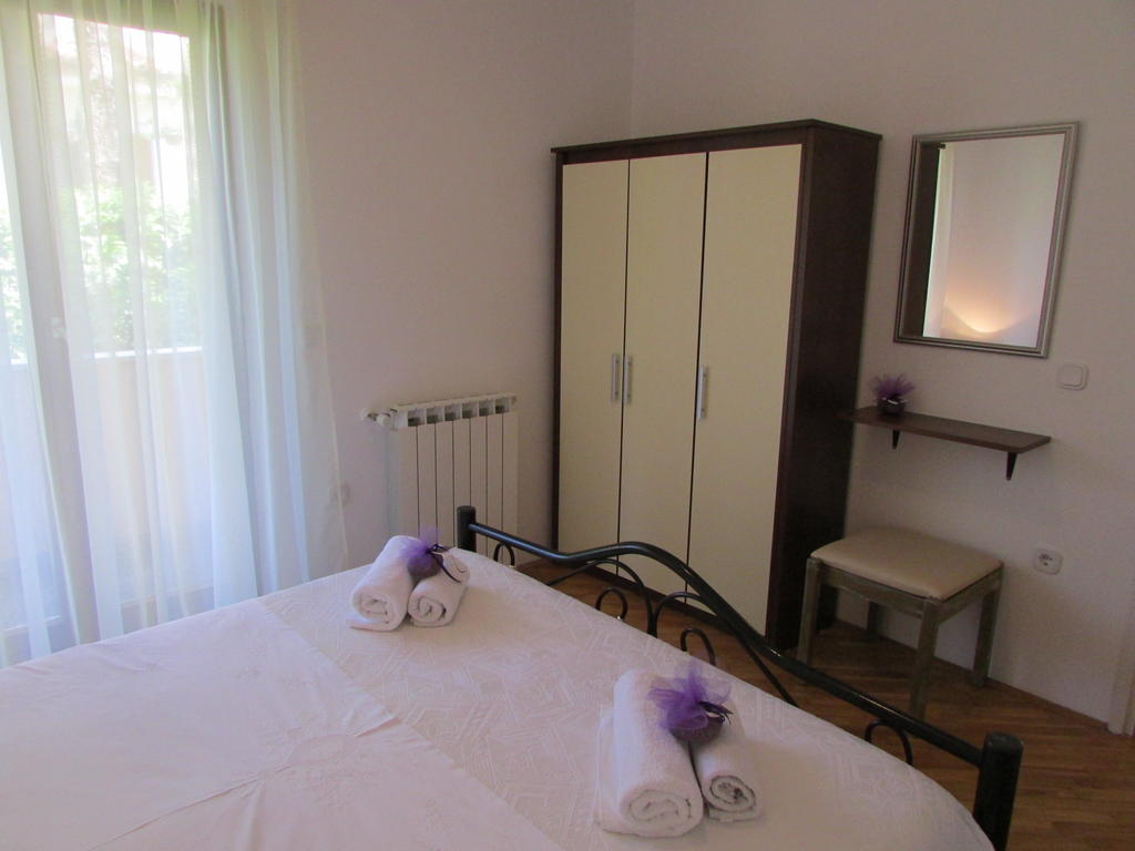 Apartments Krizine أوماغ الغرفة الصورة